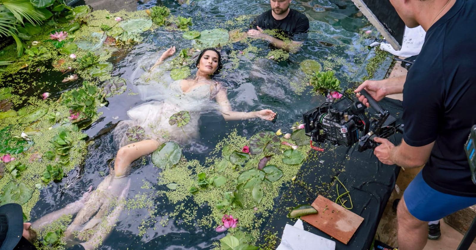 تقویم پیرلی ۲۰۲۷ با حضور زنان هندی