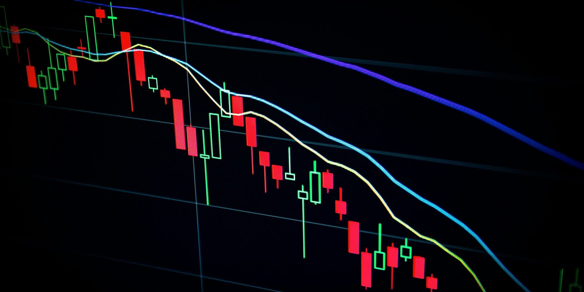 سهم اپل پس از نتایج مالی مختلط سه ماهه سوم ۲۰۲۶، حدود ۱۰ درصد سقوط کرد